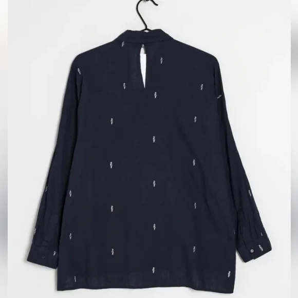 Zara navy blue Linen button down blouse XS oversize fit shirt key hole design - Picture 3 of 5